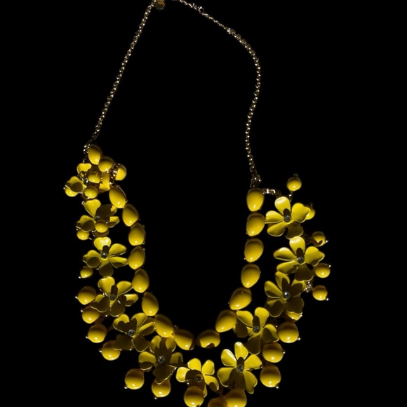 Vintage Yellow Lucite Floral Necklace Rhinestone Beads Retro Jewelry - Picture 4 of 8